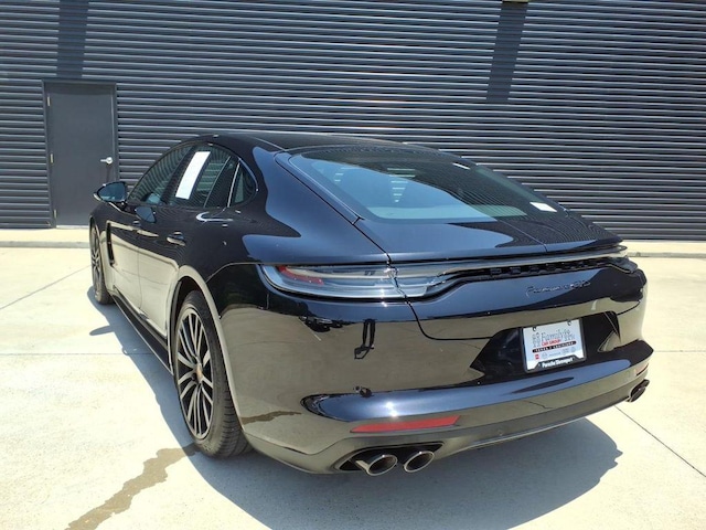 2022 Porsche Panamera