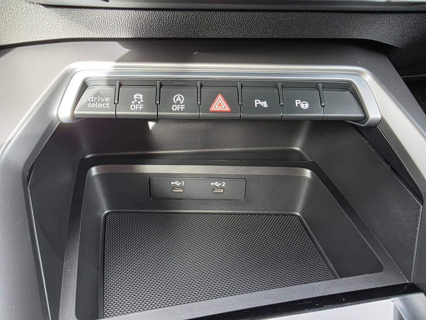 Image about Audi A3 Sportback Business Line 30 TDI 85 kW (116 ch) S tronic