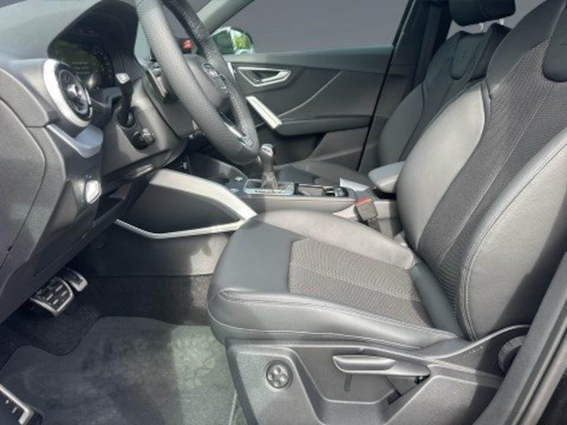 Audi Q2 S line