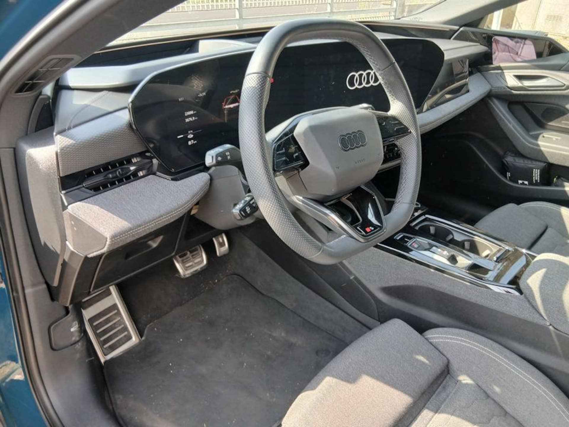 Audi A6 Avant e-tron edition one