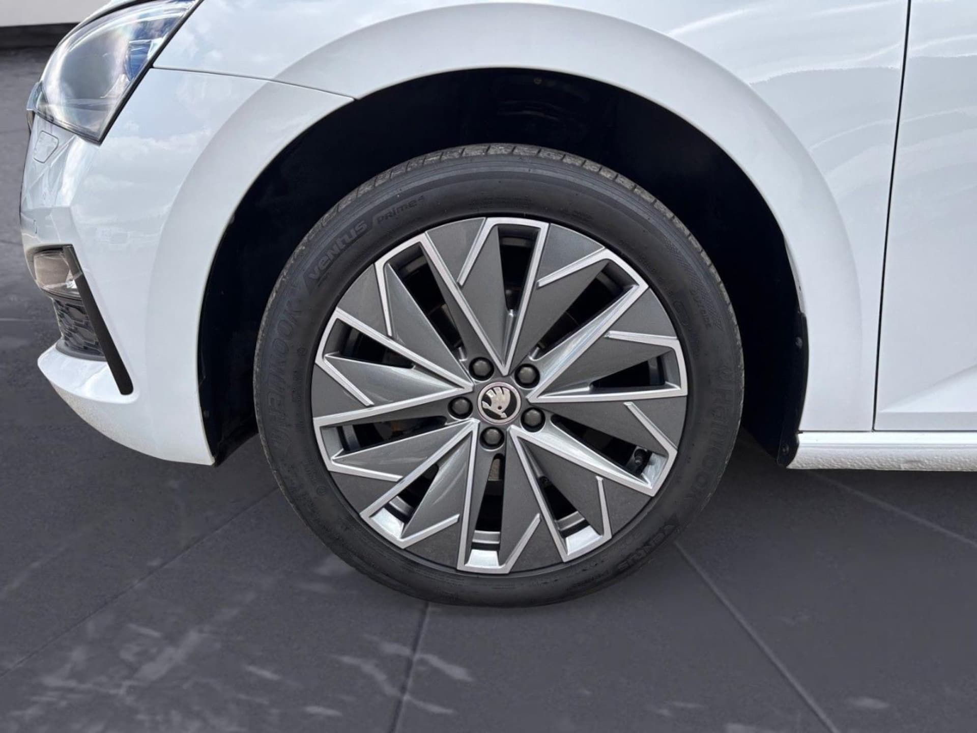 Skoda Scala Tour