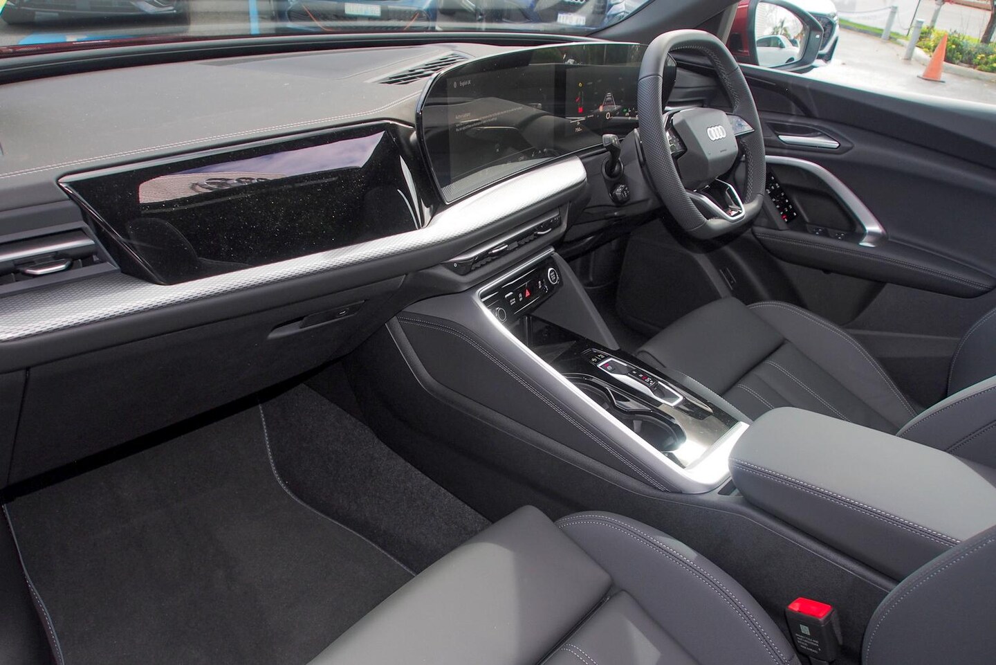 Image about Audi Q5 Sportback TFSI quattro 200 kW sport
