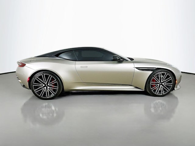 2024 Aston Martin DB12