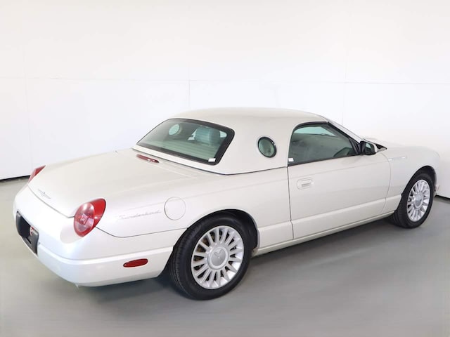 2005 Ford Thunderbird
