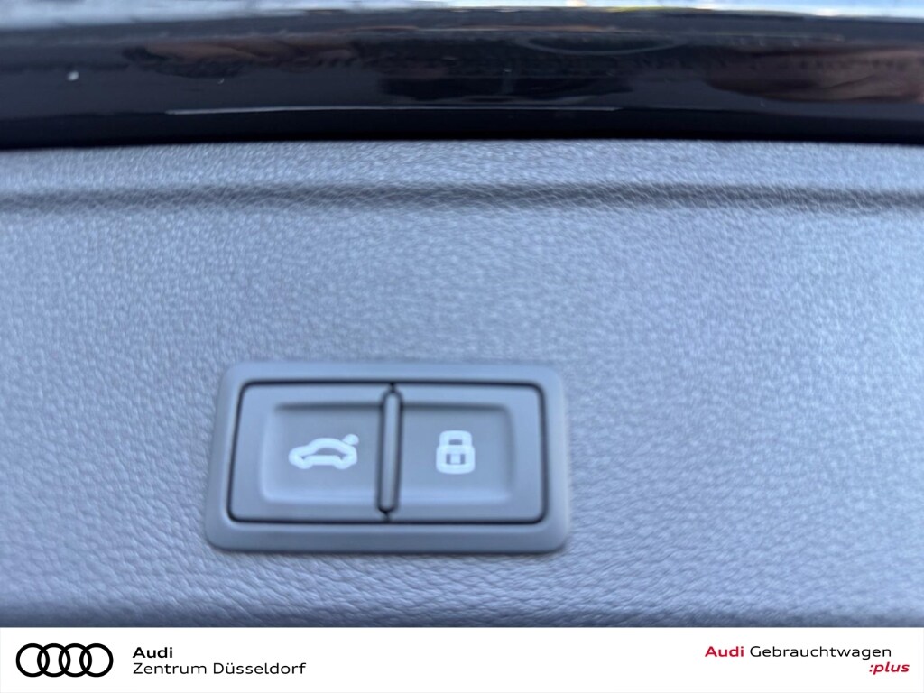 Image about Audi RS 4 Avant TFSI quattro tiptronic