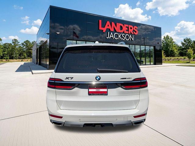 2024 BMW X7