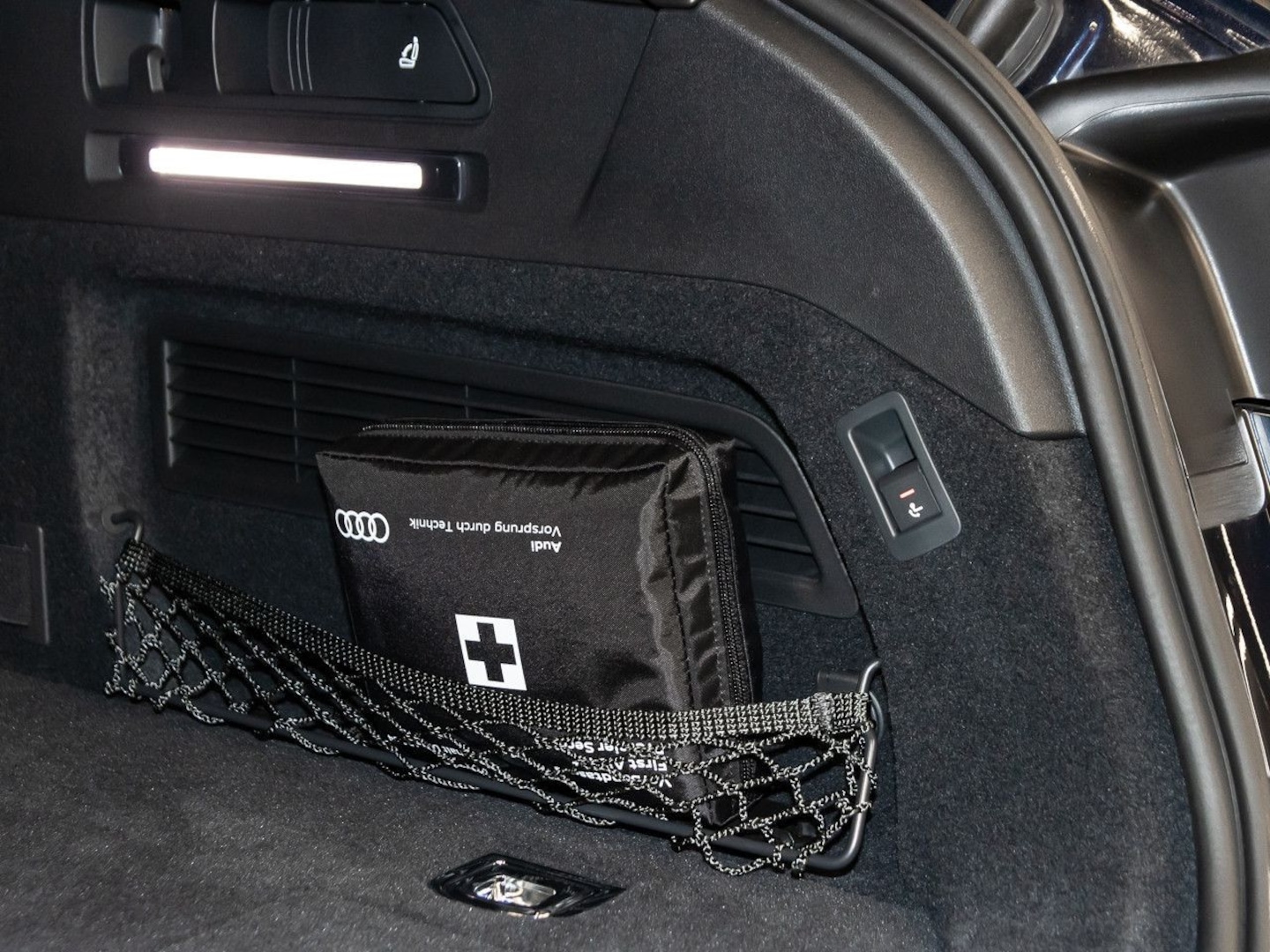 Bild über Audi A6 Avant e-hybrid e-hybrid quattro 220 kW S tronic - für weitere Informationen kontaktieren Sie den Audi Partner