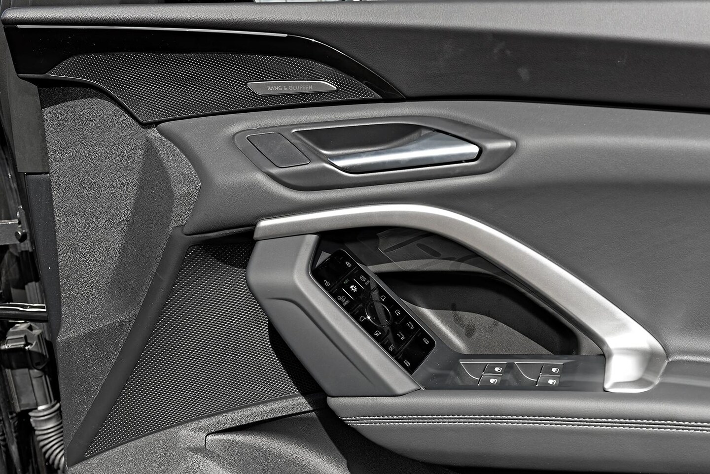 Image about Audi Q5 SUV TDI quattro 150 kW sport