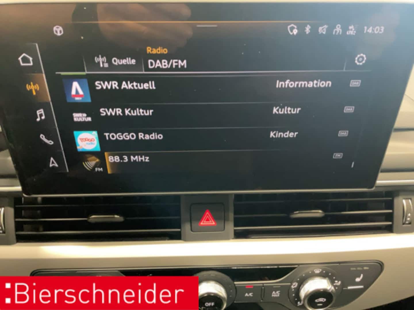 Bild über Audi A4 Avant S line 45 TFSI quattro S tronic - für weitere Informationen kontaktieren Sie den Audi Partner