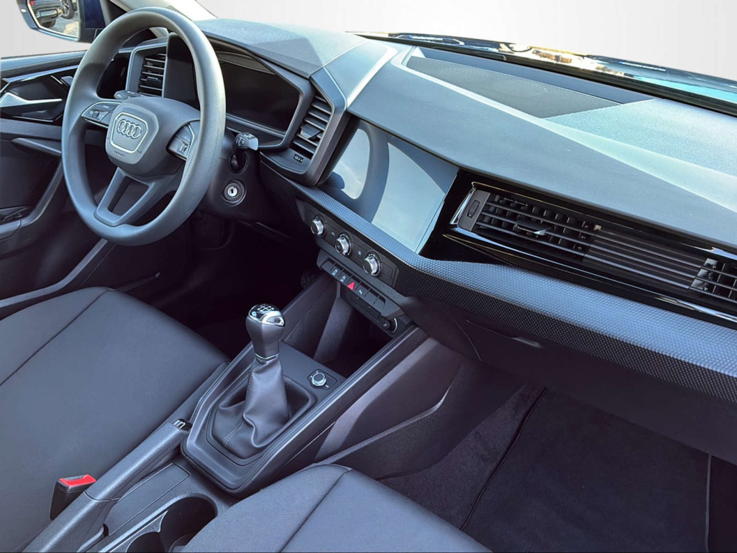 Bild über Audi A1 allstreet 25 TFSI Schaltgetriebe - für weitere Informationen kontaktieren Sie den Audi Partner