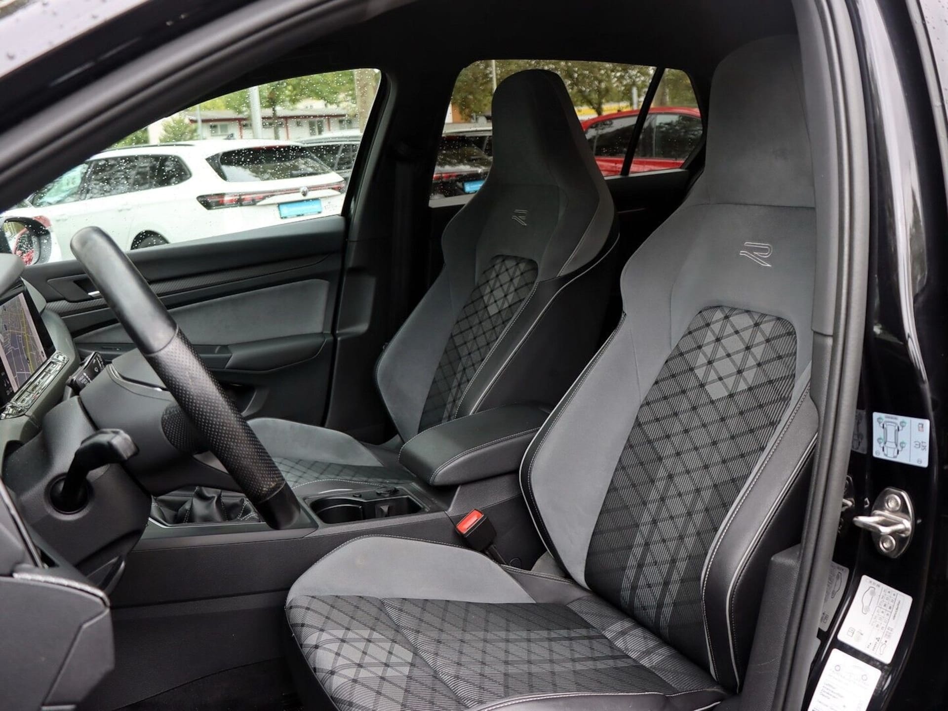 Volkswagen Golf R-Line