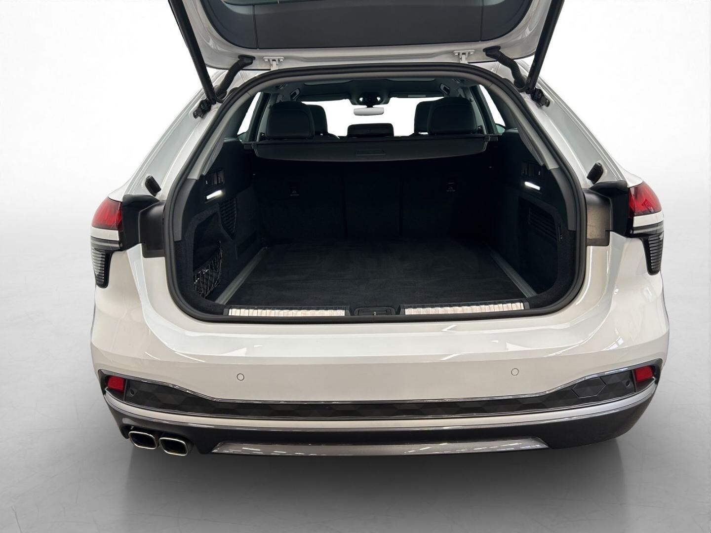 Bild über Audi A6 Avant TDI 150 kW S tronic - für weitere Informationen kontaktieren Sie den Audi Partner