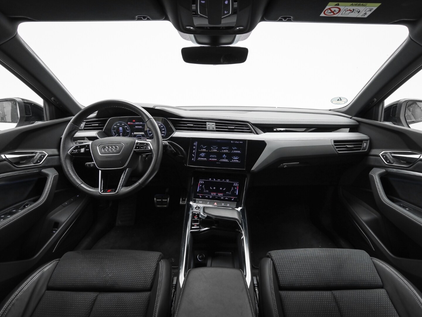 Image about Audi Q8 e-tron advanced 50 e-tron quattro