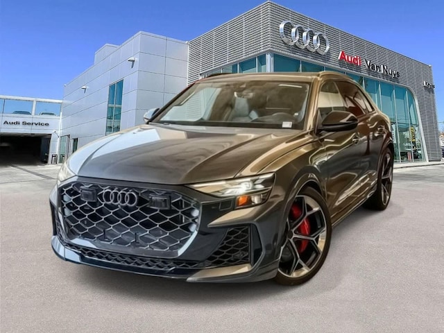 2026 Audi RS Q8 SUV performance