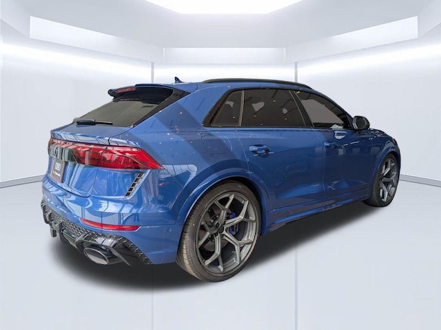 2026 Audi RS Q8 SUV performance