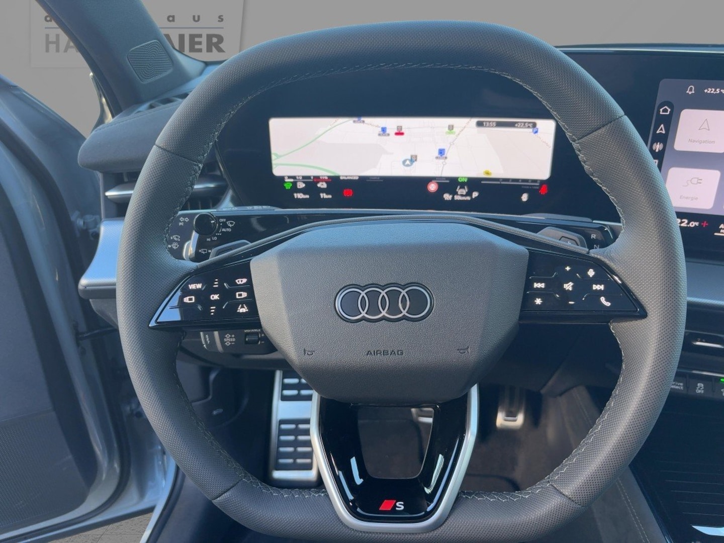 Bild über Audi Q3 SUV e-hybrid e-hybrid 200 kW S tronic - für weitere Informationen kontaktieren Sie den Audi Partner