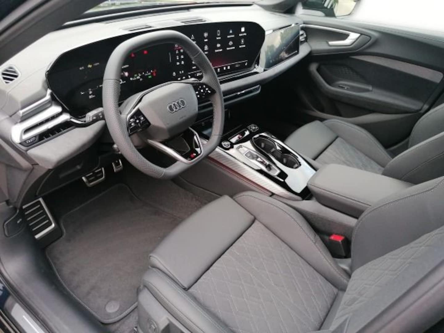 Bild über Audi A5 Avant TFSI quattro S tronic - für weitere Informationen kontaktieren Sie den Audi Partner