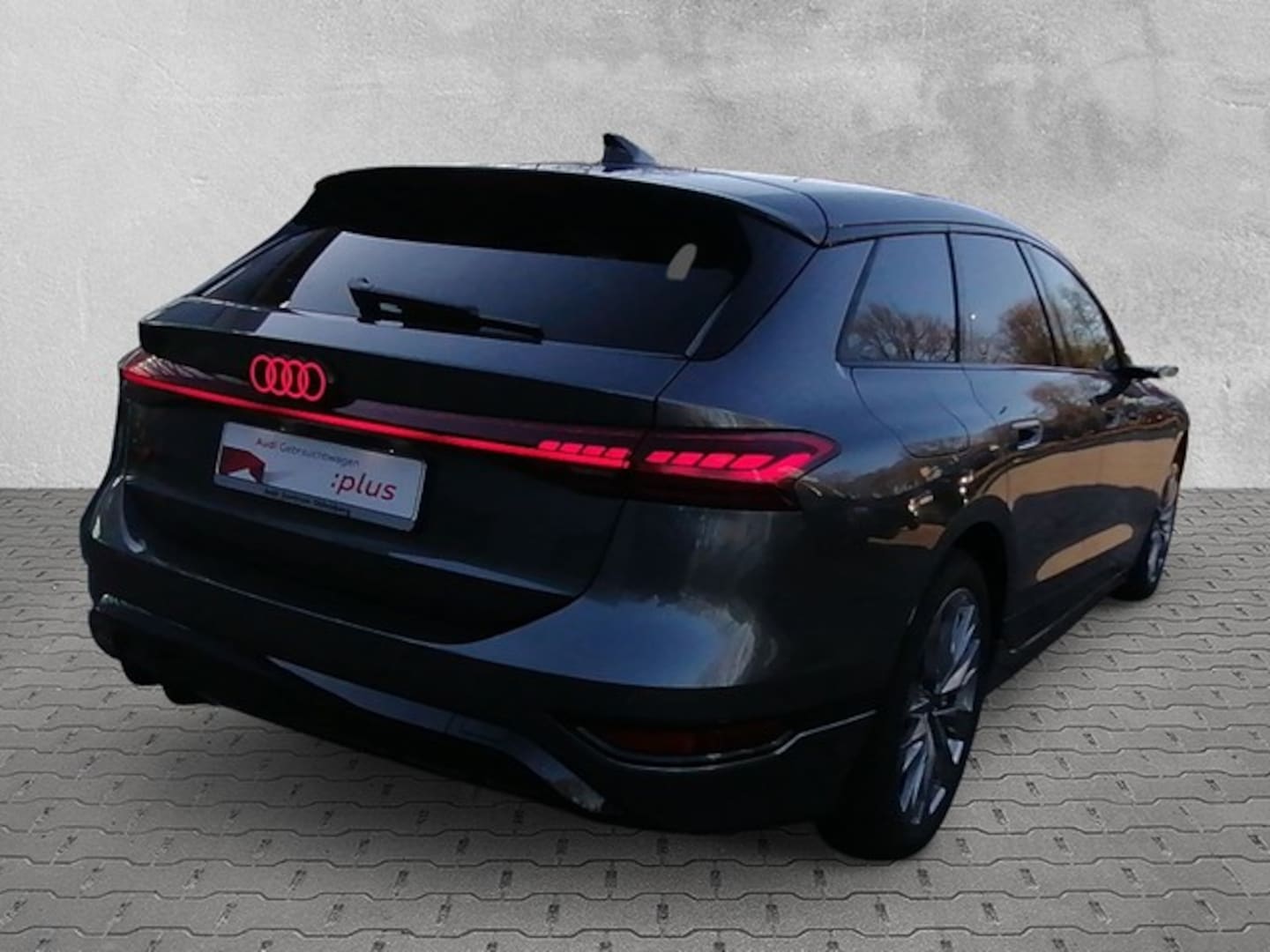 Bild über Audi A6 Avant e-tron e-tron performance - für weitere Informationen kontaktieren Sie den Audi Partner