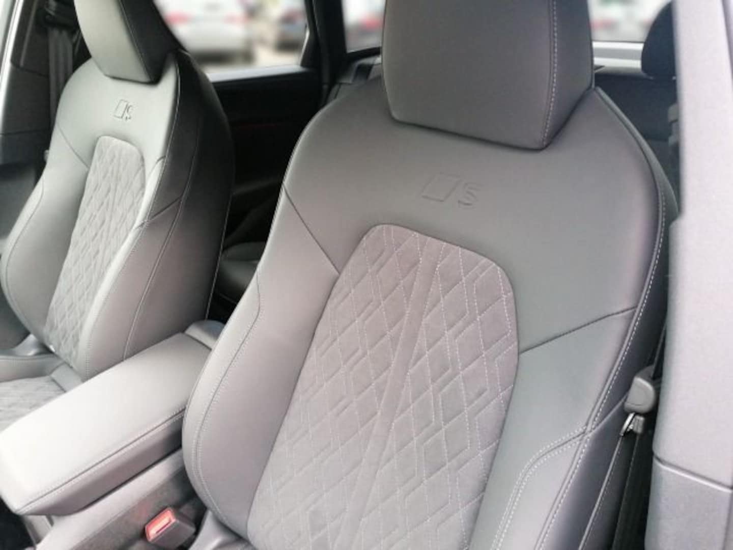 Bild über Audi A5 Avant TFSI quattro S tronic - für weitere Informationen kontaktieren Sie den Audi Partner