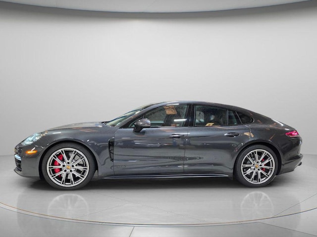 2020 Porsche Panamera