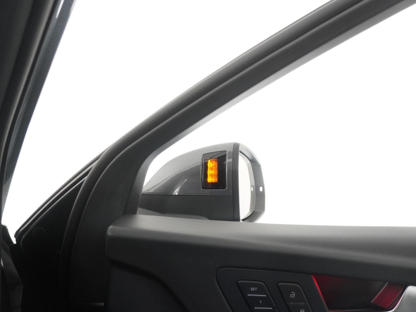 Audi Q5 Sportback 40 TDI quattro S line 150(204) kW(PS) S tronic for more details contact your dealer