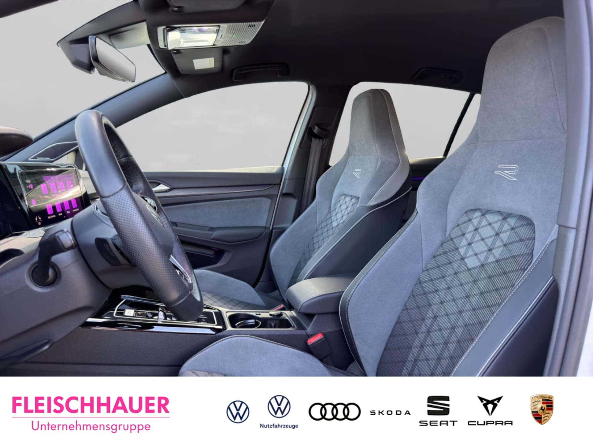 Volkswagen Golf R-Line