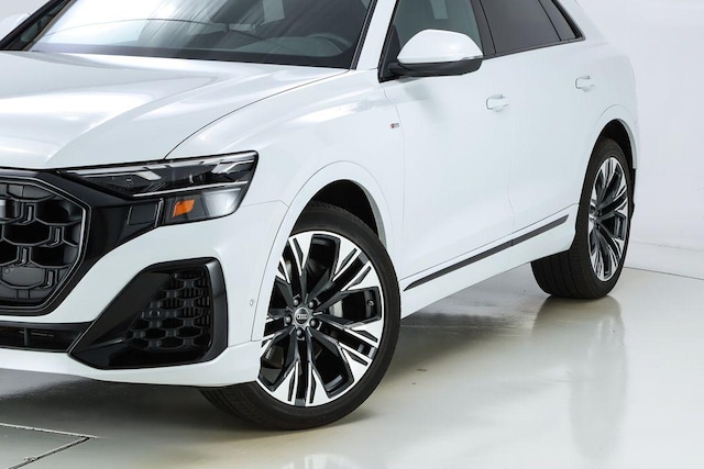 2026 Audi Q8