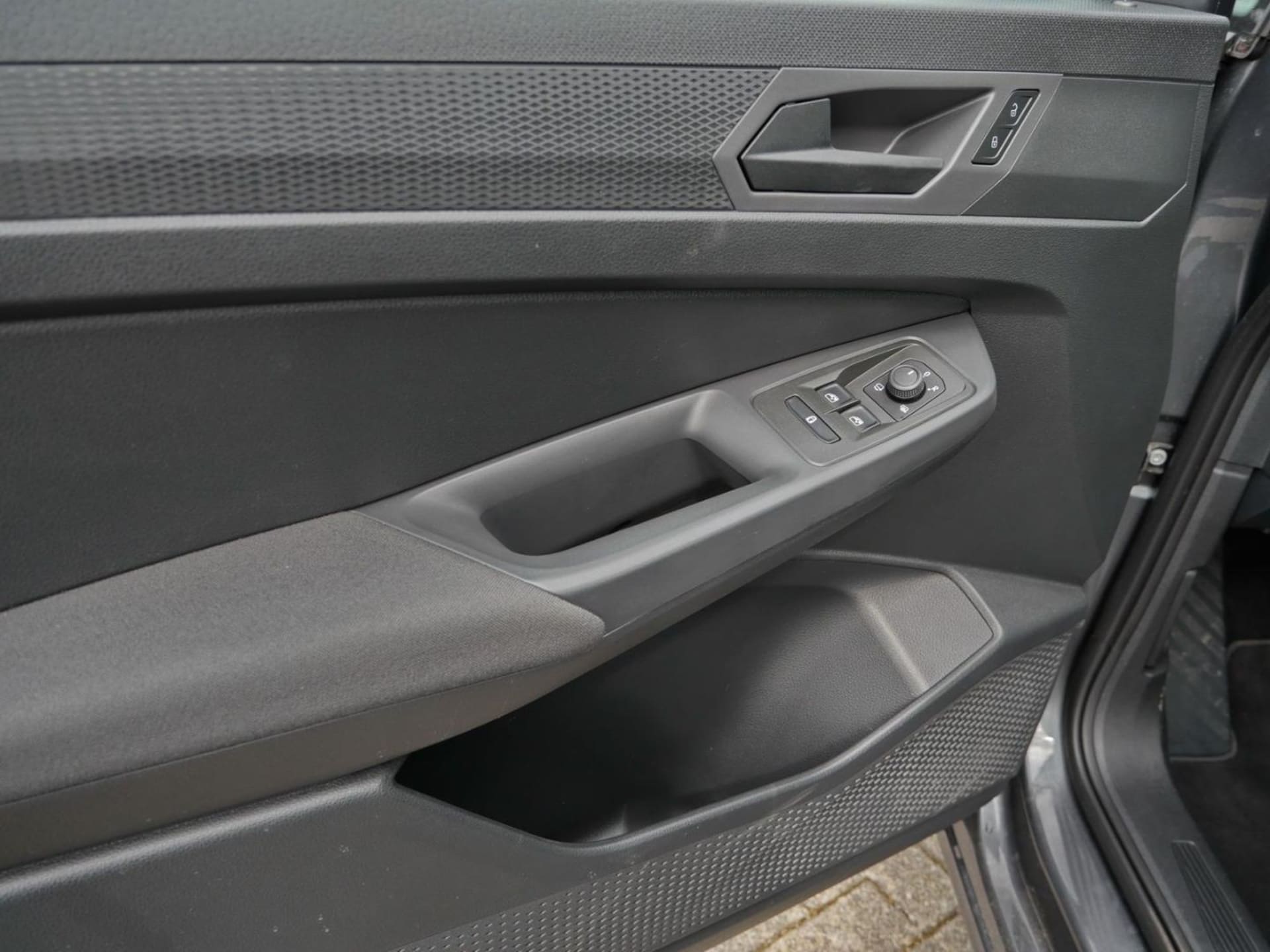 Volkswagen Caddy Basis-Modell