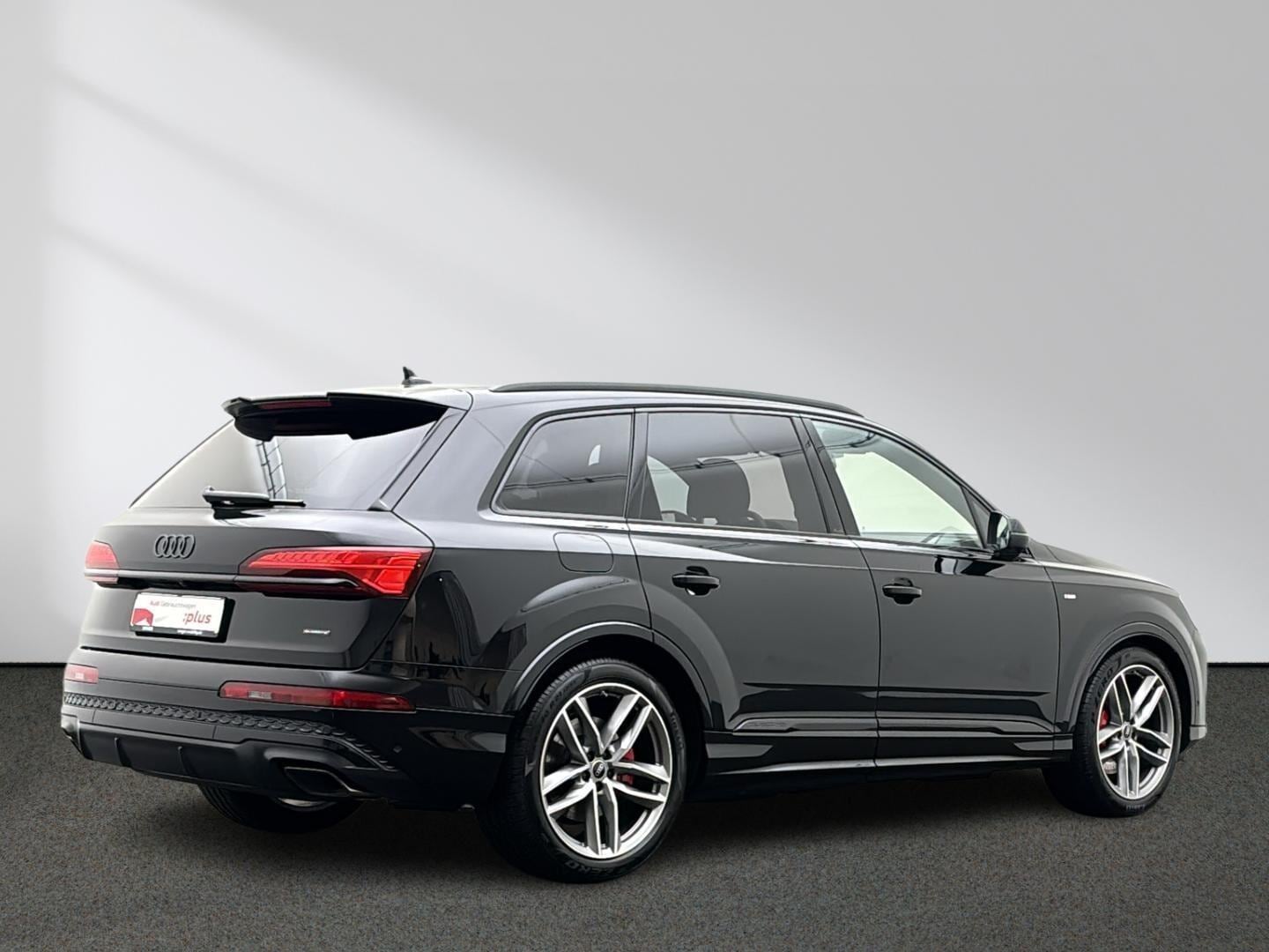 Bild über Audi Q7 SUV S line business TDI quattro 210 kW tiptronic - für weitere Informationen kontaktieren Sie den Audi Partner