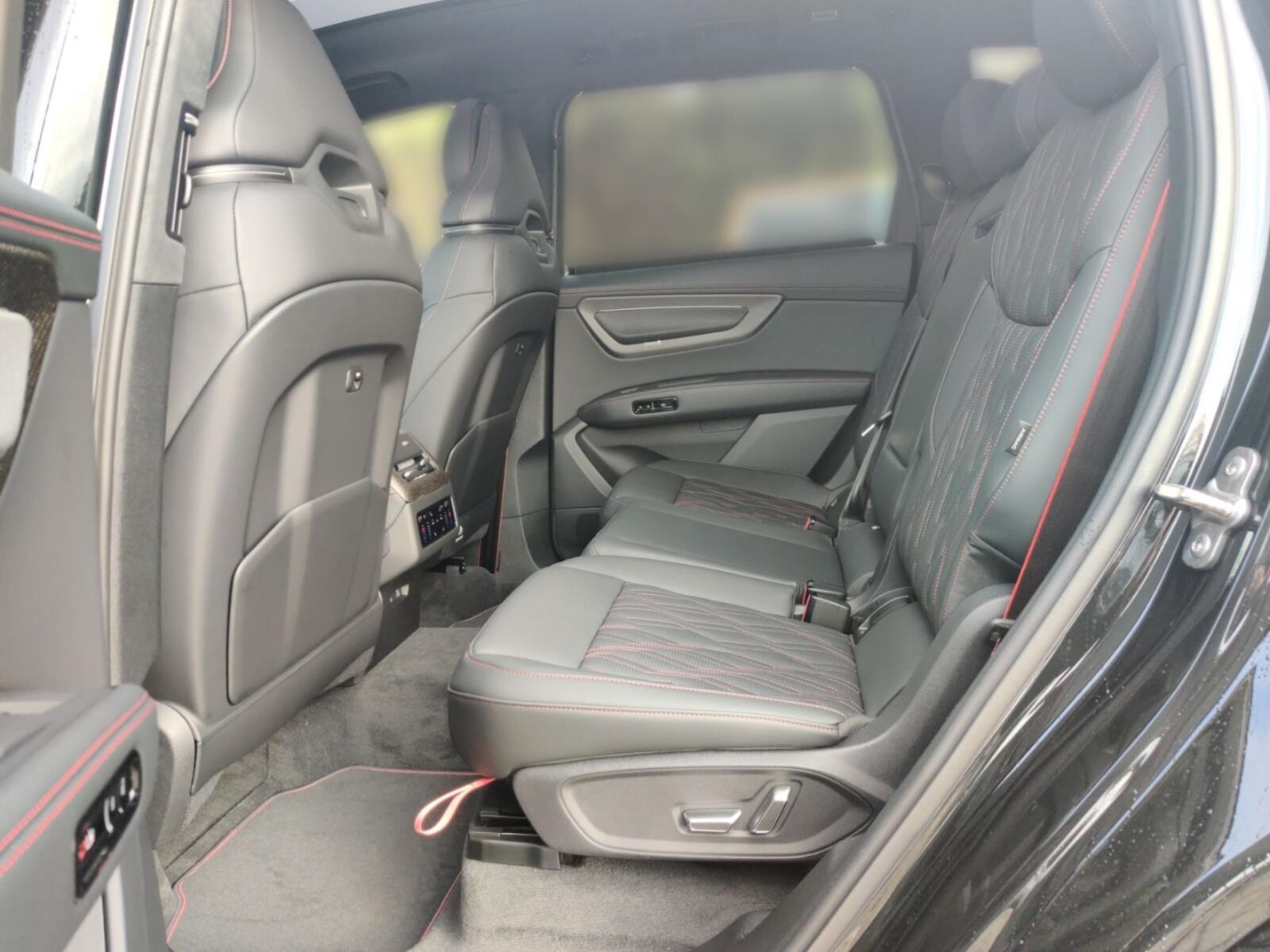 Audi Q7 – Bild 11