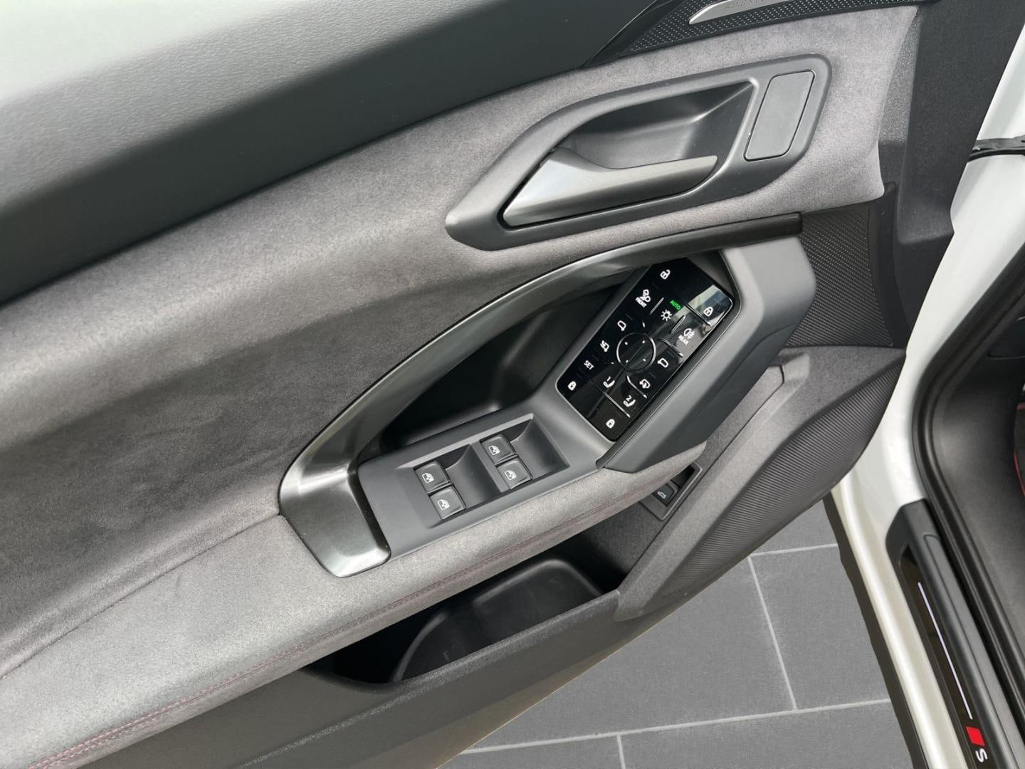 Bild über Audi Q5 SUV TFSI 150 kW S tronic - für weitere Informationen kontaktieren Sie den Audi Partner