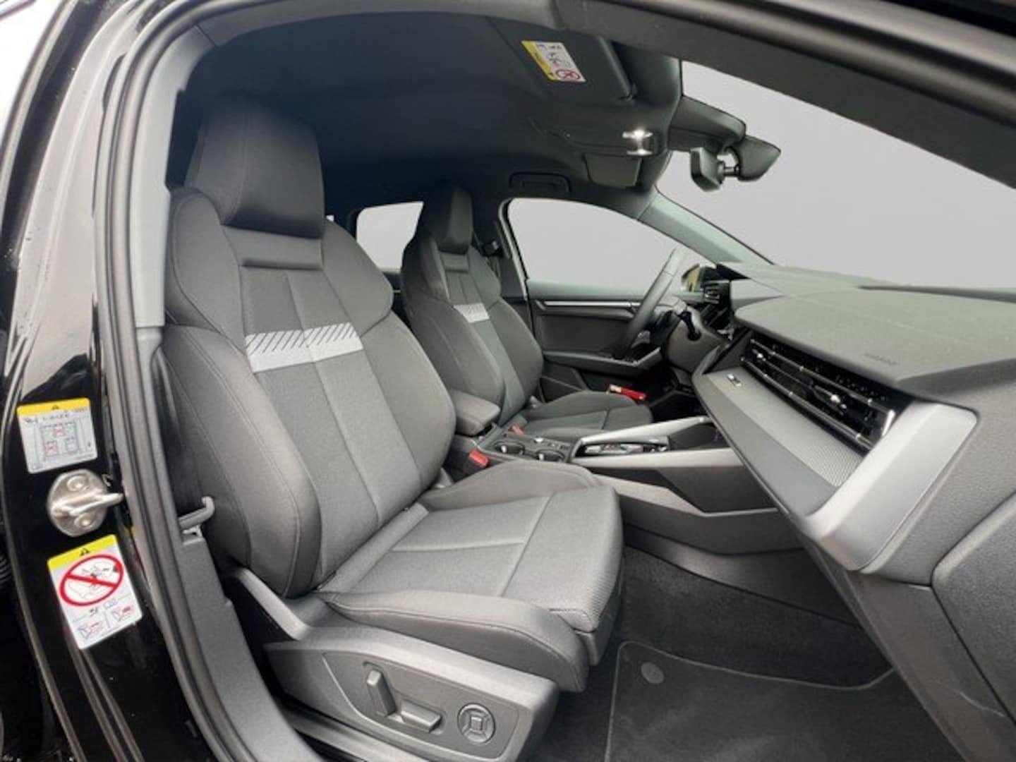 Bild über Audi A3 allstreet TFSI e 40 TFSI e S tronic - für weitere Informationen kontaktieren Sie den Audi Partner