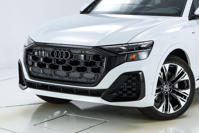 2026 Audi Q8