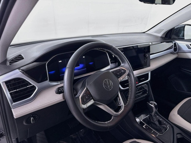 2025 Volkswagen Taos