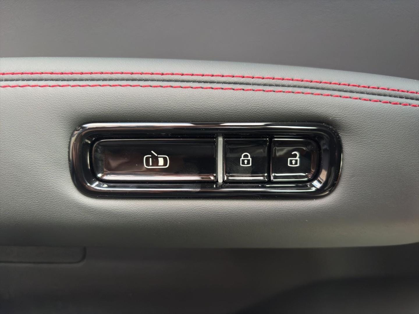 Bild über Audi Q7 SUV TDI quattro 220 kW tiptronic - für weitere Informationen kontaktieren Sie den Audi Partner