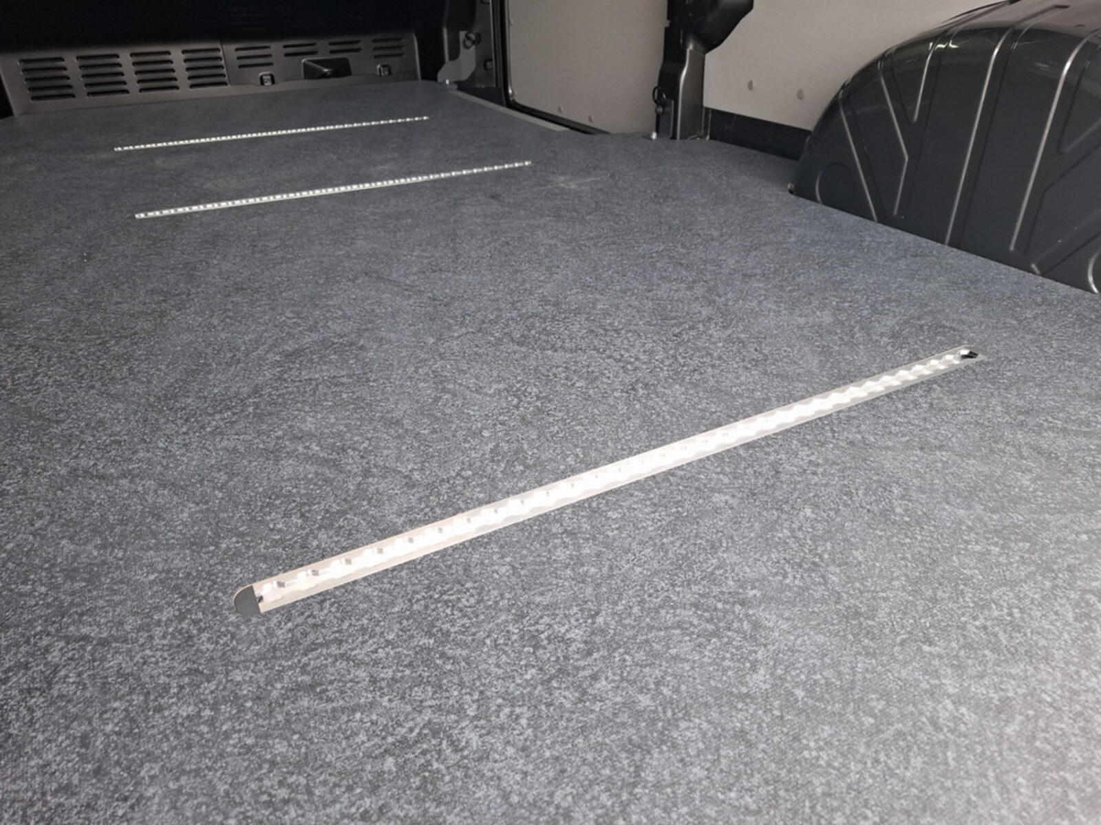 Volkswagen Transporter Kasten langer Radstand – Bild 22