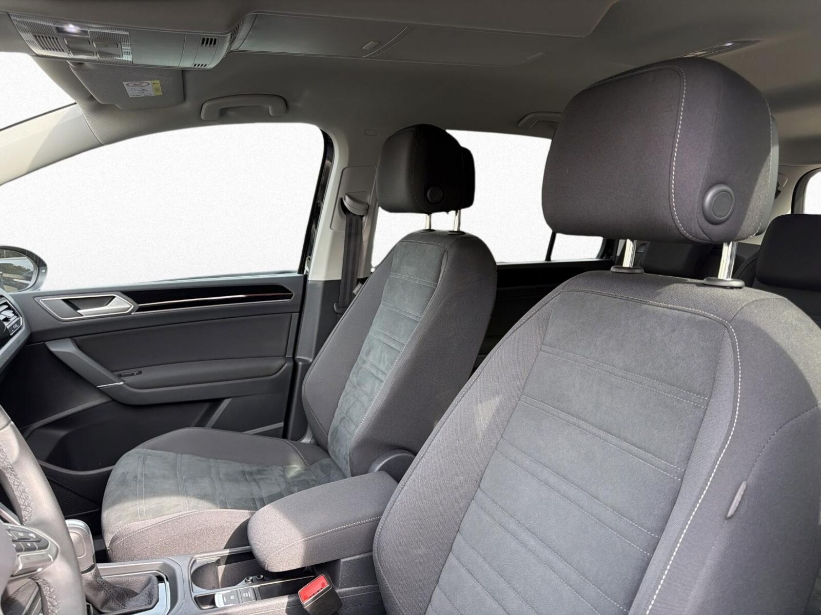 Volkswagen Touran – Bild 8