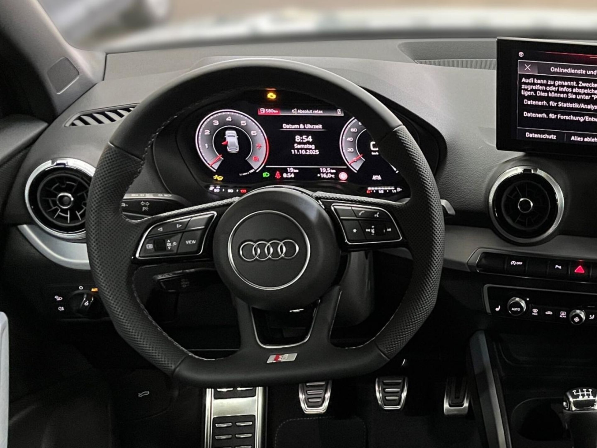Audi Q2 S line