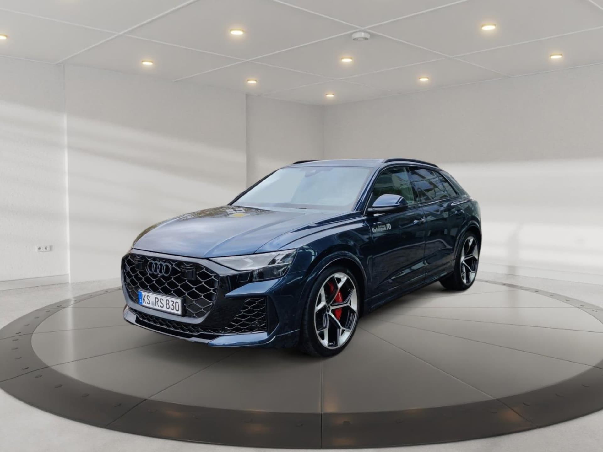 Audi RS Q8 SUV performance