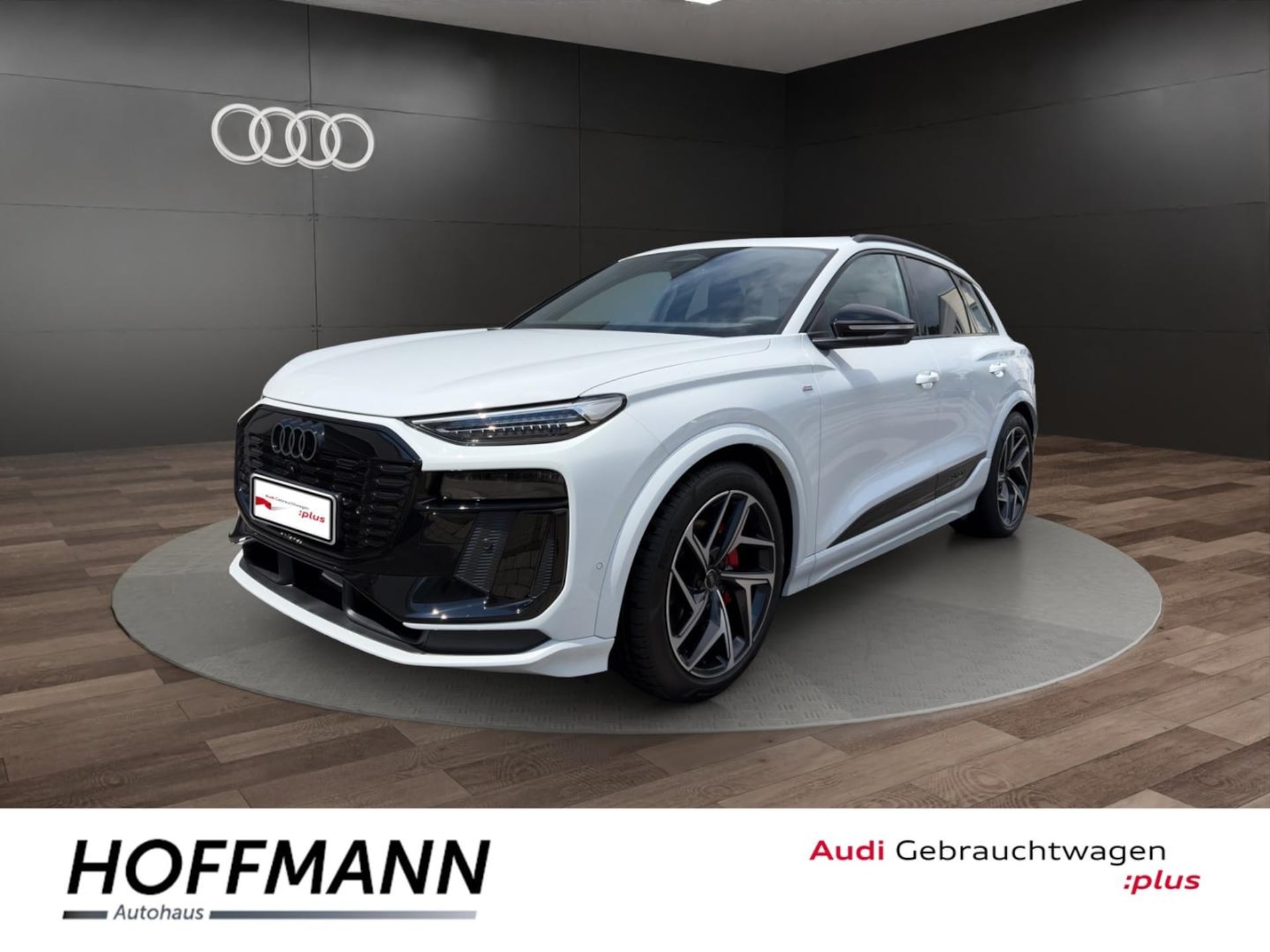 Audi Q6 SUV e-tron 2026