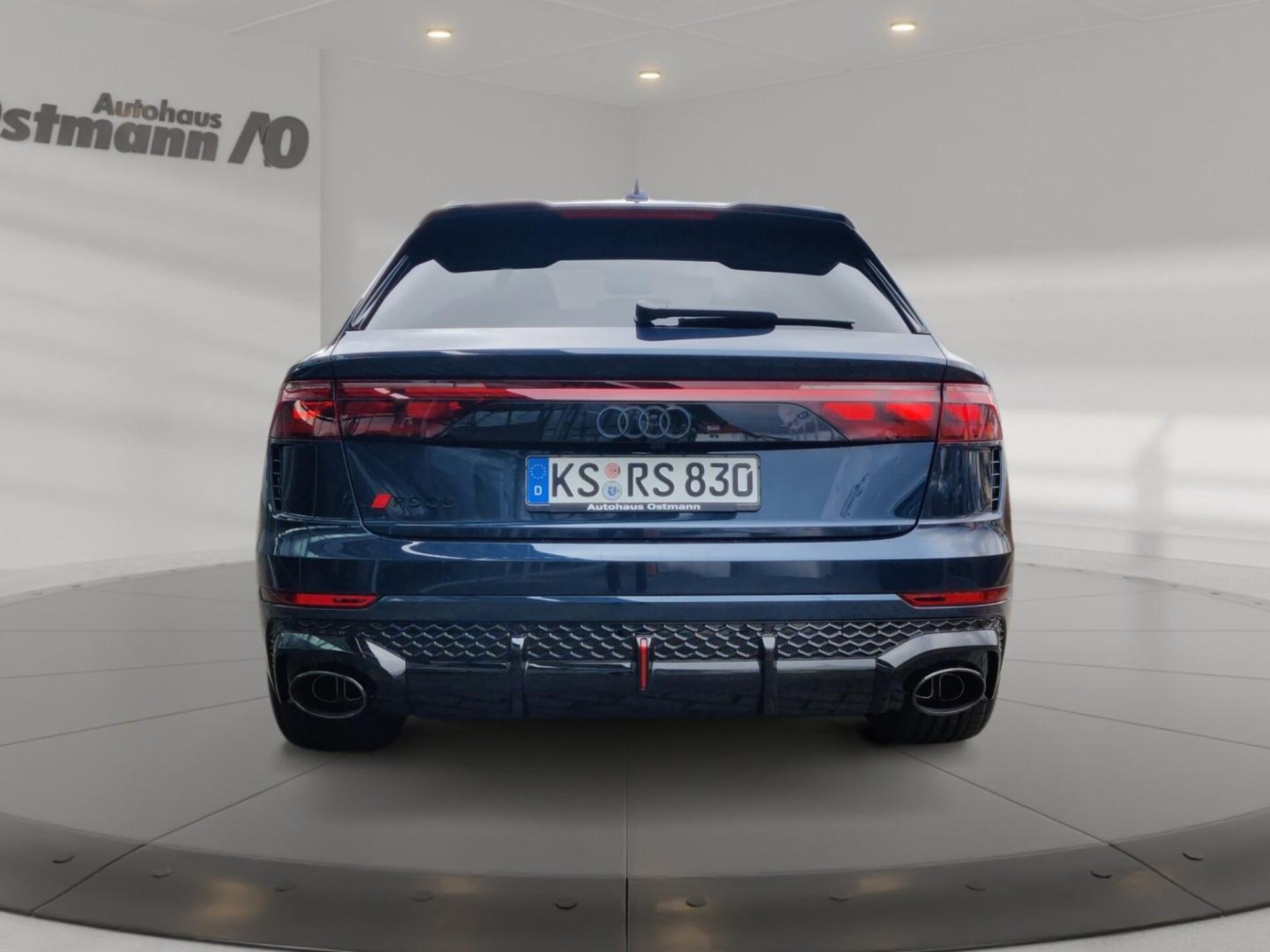 Audi RS Q8 SUV performance