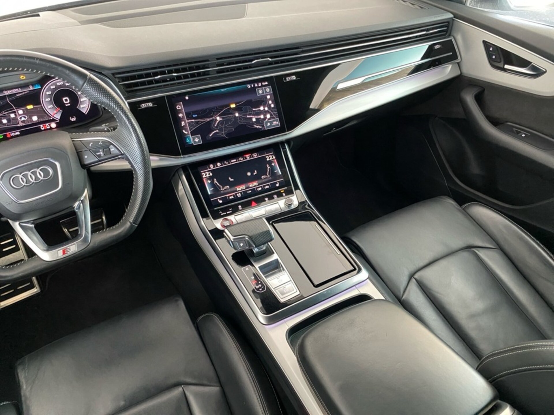 Audi SQ8 SUV