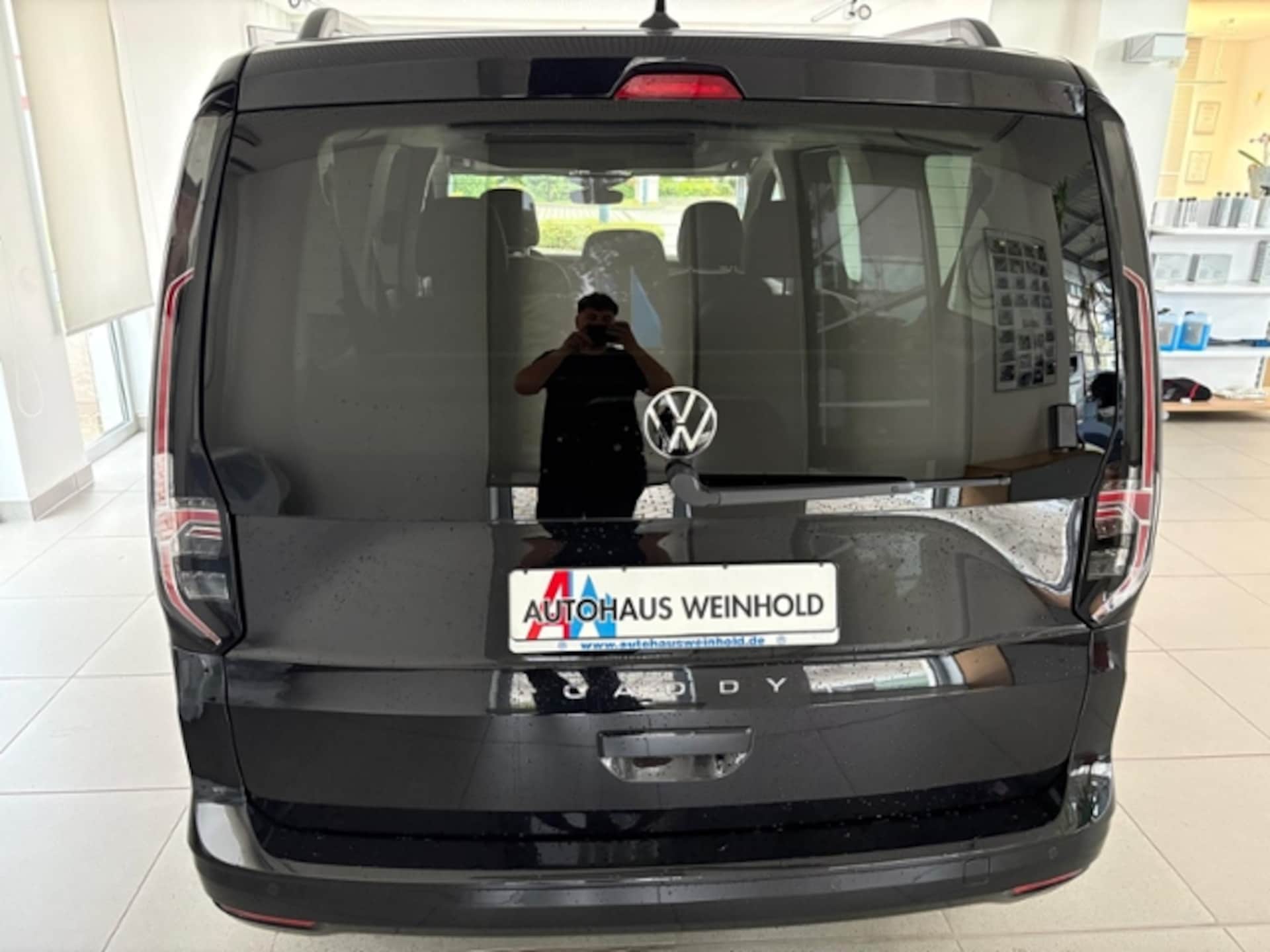 Volkswagen Caddy Maxi Basis-Modell