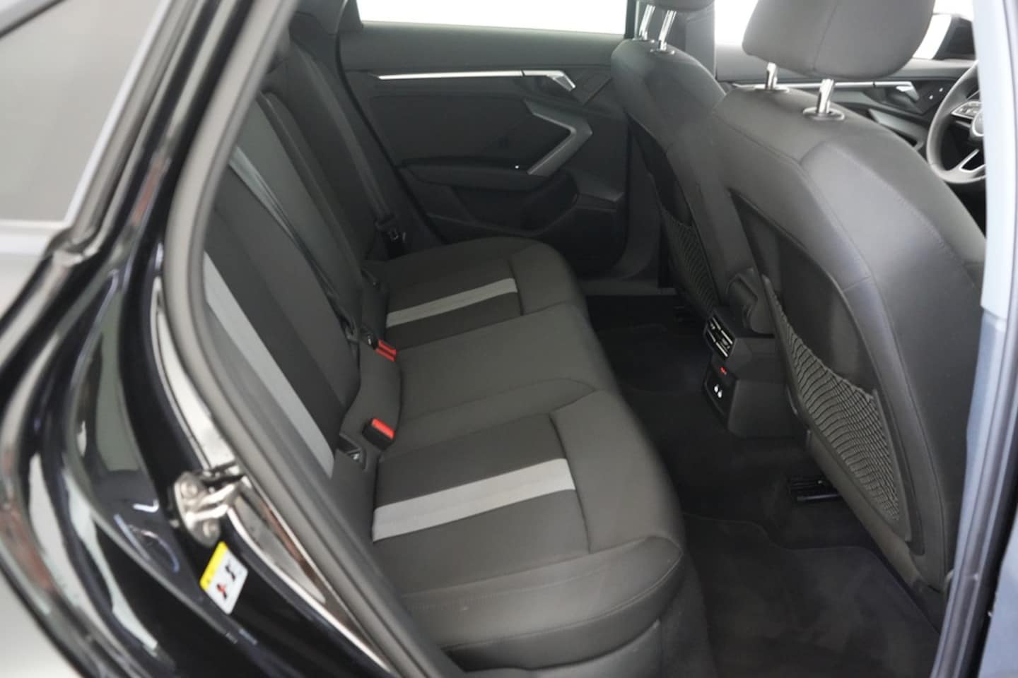 Bild über Audi A3 Limousine advanced 35 TFSI S tronic - für weitere Informationen kontaktieren Sie den Audi Partner