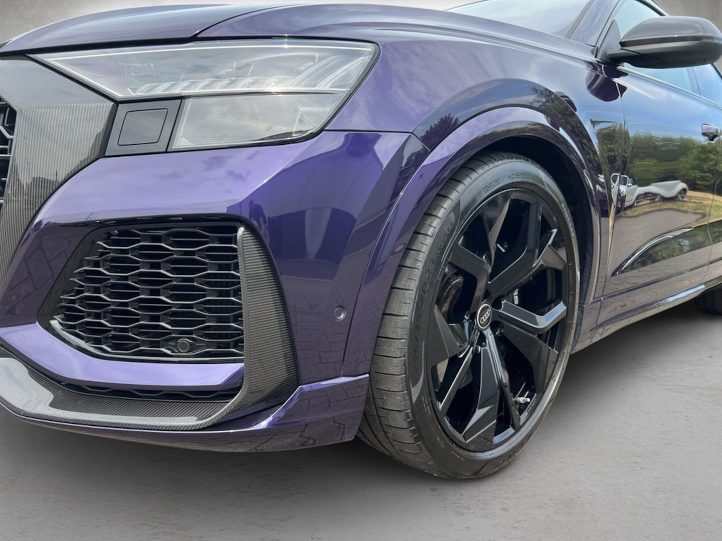 Bild über Audi RS Q8 TFSI quattro tiptronic - für weitere Informationen kontaktieren Sie den Audi Partner
