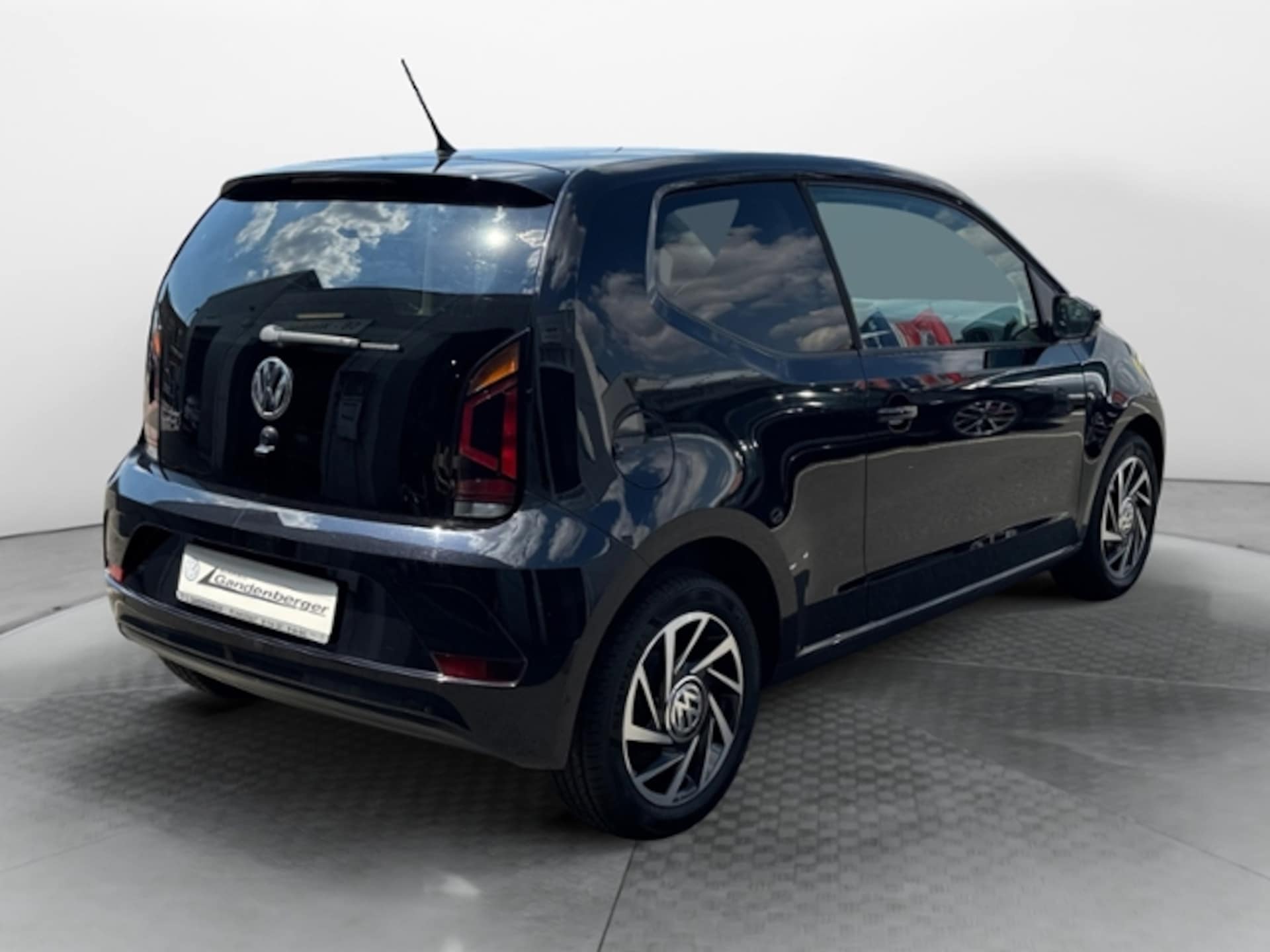 Volkswagen up! join up!