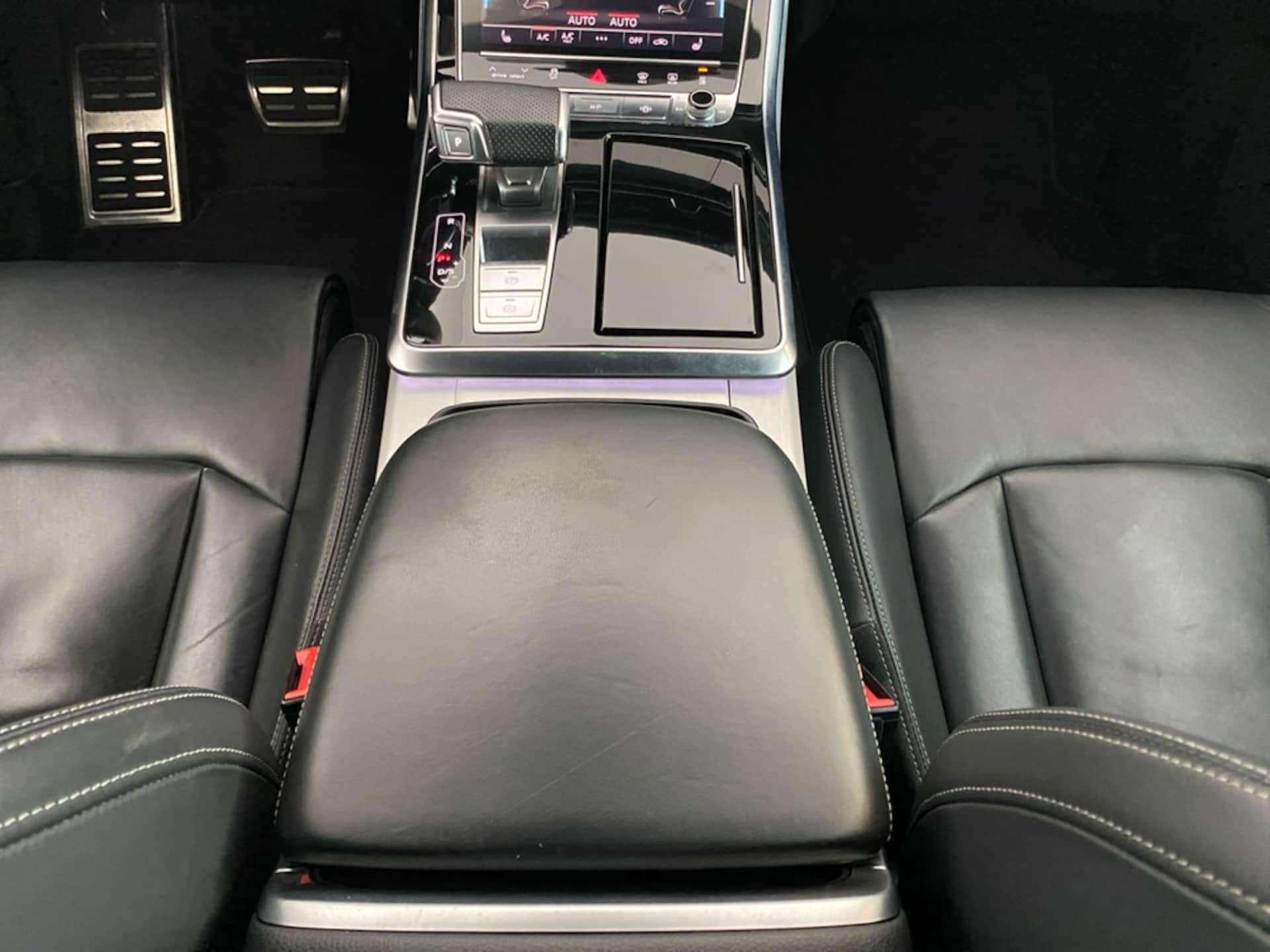 Audi SQ8 SUV