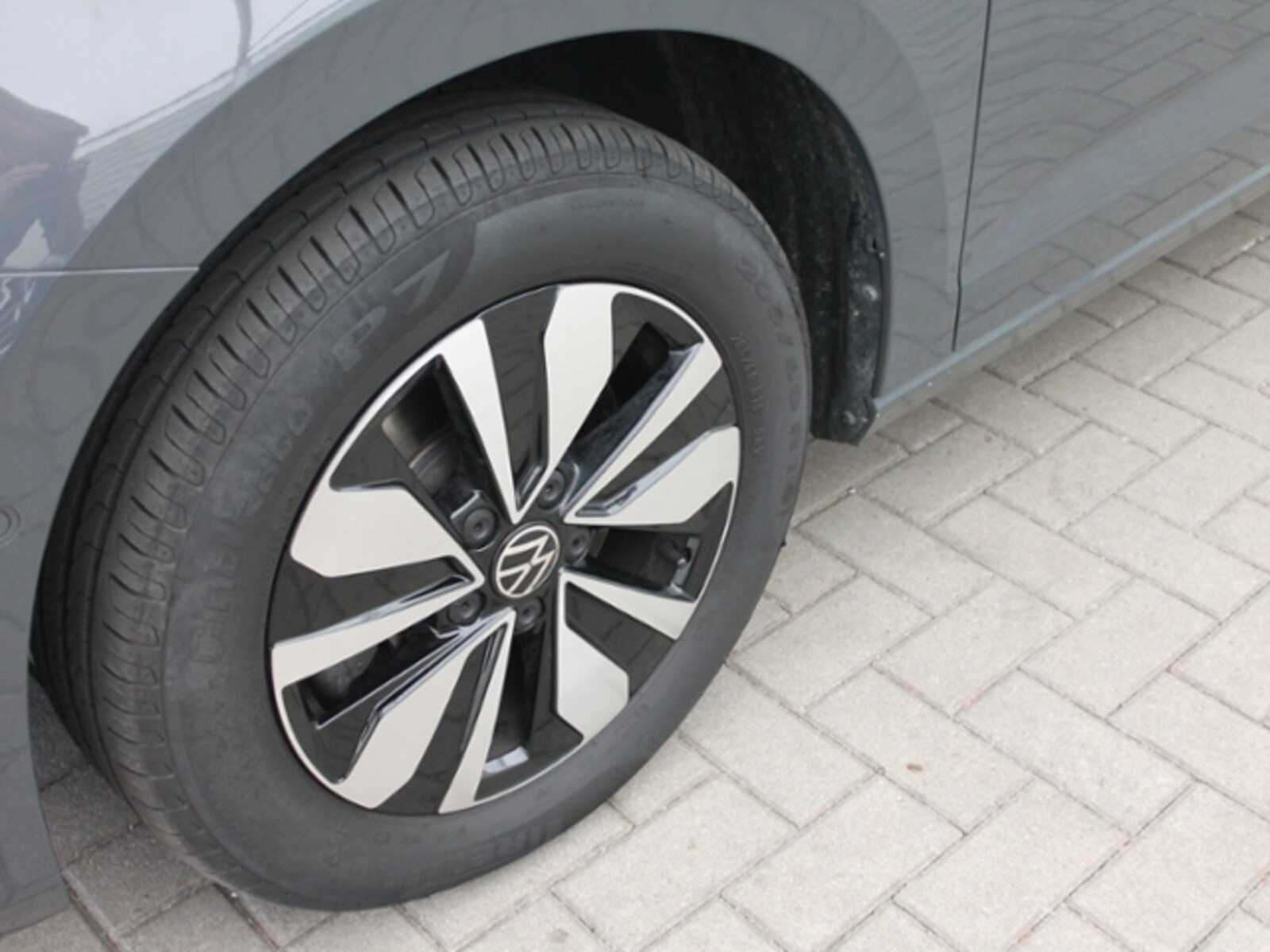 Volkswagen Touran – Bild 7