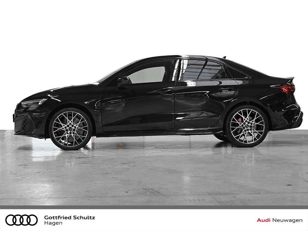 Image about Audi RS 3 Limousine TFSI quattro S tronic