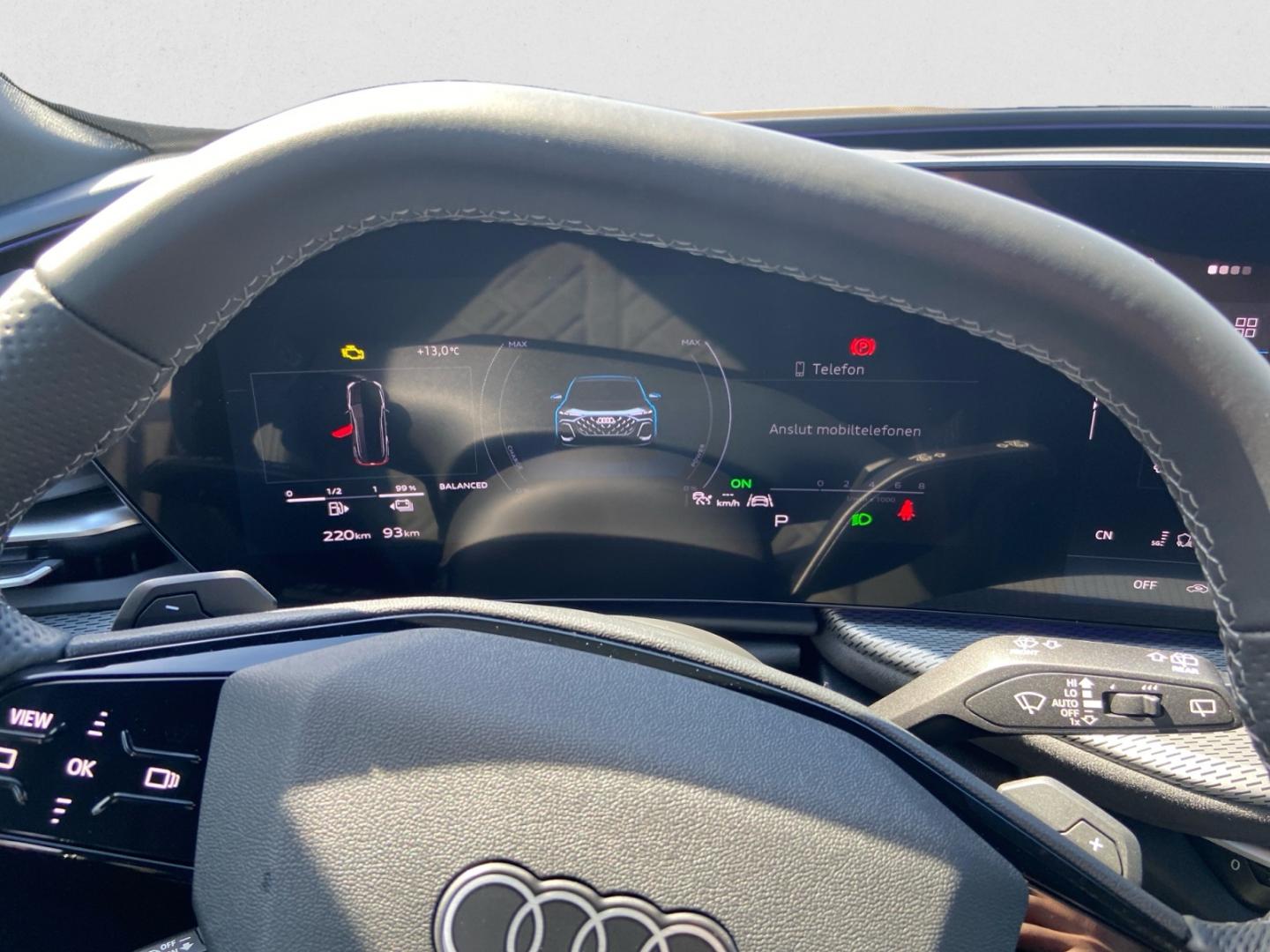 Bild som visar&nbsp;Audi Q5 SUV e-hybrid&nbsp;Q5 SUV e-hybrid quattro S line Edition 270 kWS tronic - för mer information kontakta din Audi Partner